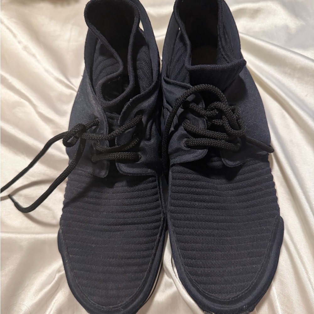 Navy blue Chanel High-Top Sneakers